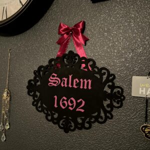 Salem Witch 1692 - pink bow