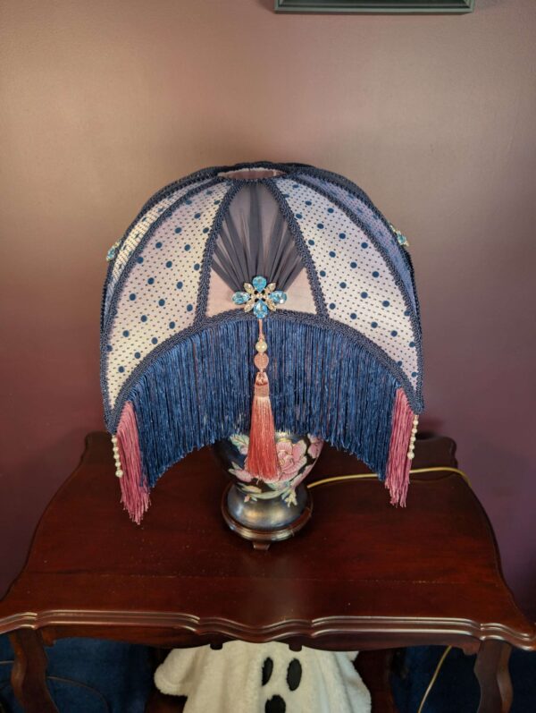 Vintage Umbrella Style - Image 4